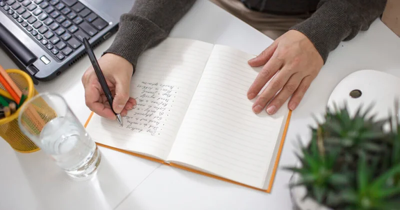 Logo na primeira aula já listamos tudo o que você deseja e montamos um plano de ação para você aprender apenas aquilo que quer!